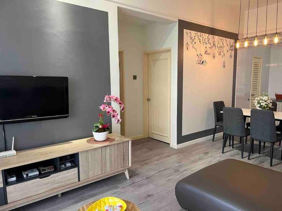 2 Bedroom Apartment Next To Historical Spots ملقا المظهر الخارجي الصورة